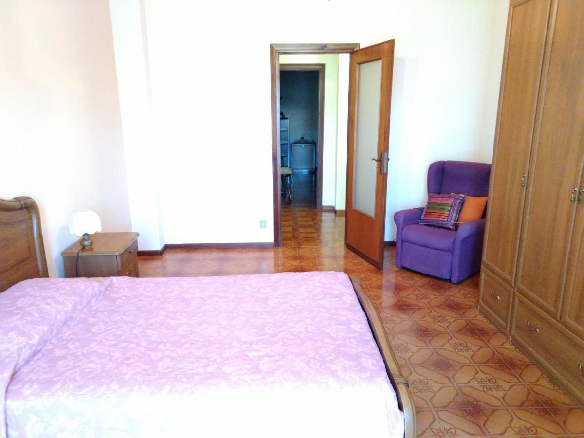 Domanda Apartment Calosso ภายนอก รูปภาพ